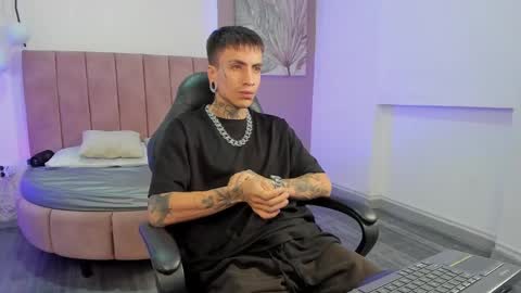   online show from 03.09.25