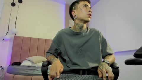   online show from 03.10.25
