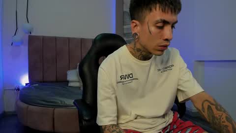   online show from 03.11.25