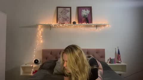 emmaonlyx1 online show from 07.30.26