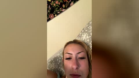 emmaraee online show from 05.17.26