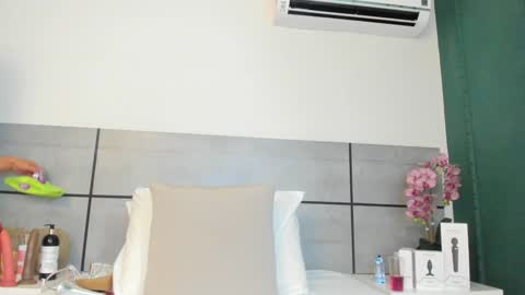  Emma  online show from 12.30.24