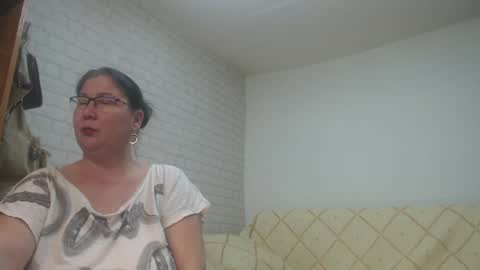 Snapshot of emmasquirt69 chatting on 02.13.25 emmasquirt69 online show from 02.13.25