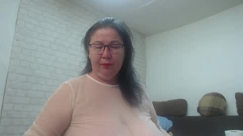 emmasquirt69 online show from 02.15.26