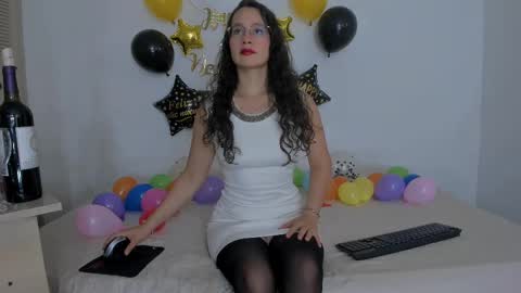 Emma Torres online show from 12.30.24