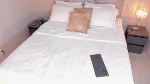 EMMAWILIAMS online show from 11.14.25