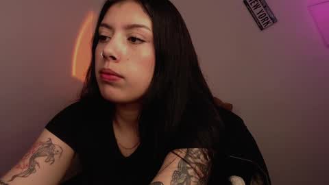 Snapshot of emmi_0 chatting on 02.26.25 Emily Independent model online show from 02.26.25