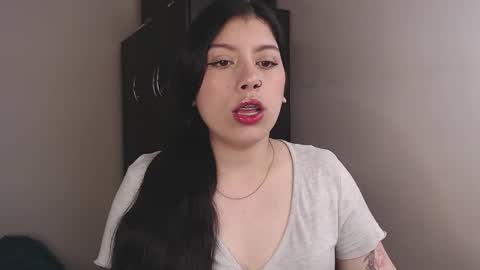 Snapshot of emmi_0 chatting on 11.10.25 Emily Independent model online show from 11.10.25