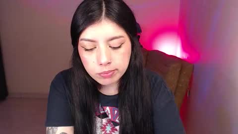 Snapshot of emmi_0 chatting on 03.04.26 Emily Independent model online show from 03.04.26