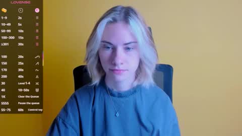 Snapshot of emmi_rossum chatting on 09.29.25 Emmi online show from 09.29.25