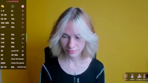 Snapshot of emmi_rossum chatting on 09.30.25 Emmi online show from 09.30.25