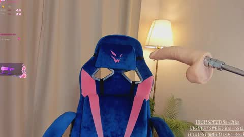 Emmi online show from 03.10.25