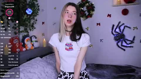 emmie_everly online show from 12.20.25