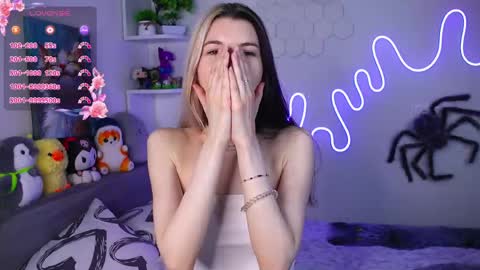 emmie_everly online show from 05.15.26