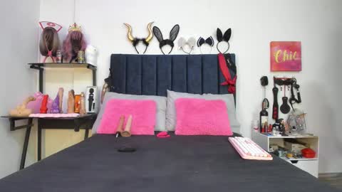          online show from 10.21.25