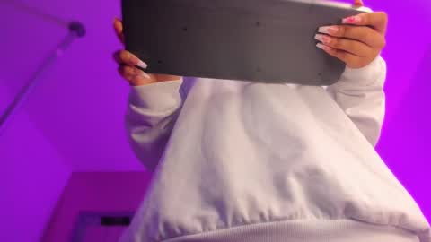    online show from 09.19.25