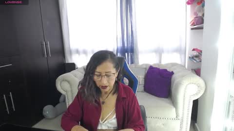 Snapshot of emmilychevalier chatting on 12.31.24 Emmily online show from 12.31.24
