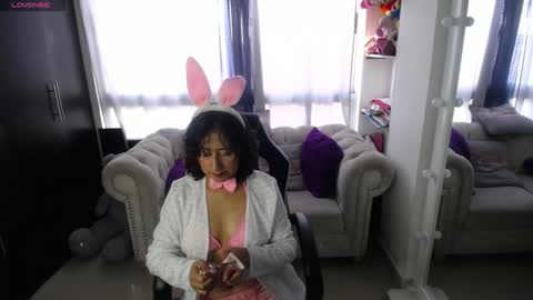 Snapshot of emmilychevalier chatting on 01.09.25 Emmily online show from 01.09.25