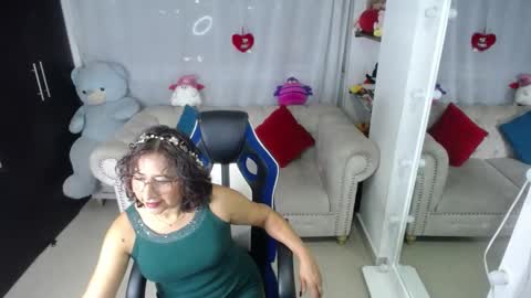 Snapshot of emmilychevalier chatting on 03.01.25 Emmily online show from 03.01.25