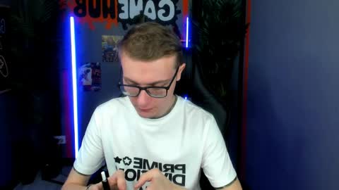 Snapshot of emmit_barker chatting on 05.27.26 Emmit online show from 05.27.26