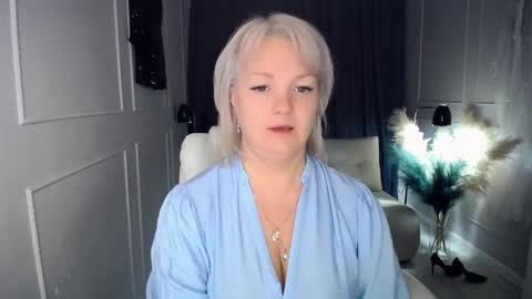 emmmam online show from 10.24.25