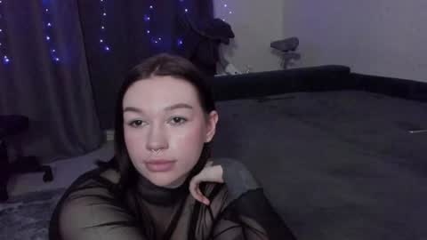 Emily Johny online show from 01.04.25