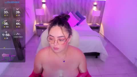 Emmy Walker online show from 10.07.25