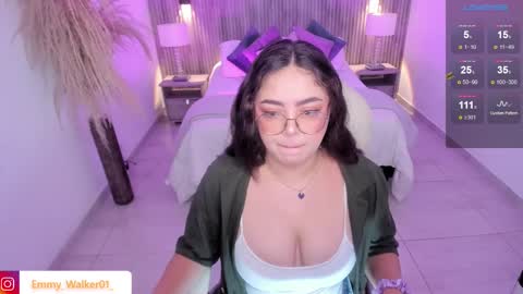 Emmy Walker online show from 10.14.25