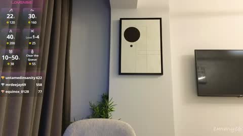 Em online show from 12.18.24