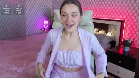 Emma online show from 09.26.25