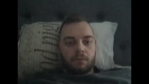 Snapshot of emrelallaren chatting on 09.26.25 emrelallaren online show from 09.26.25