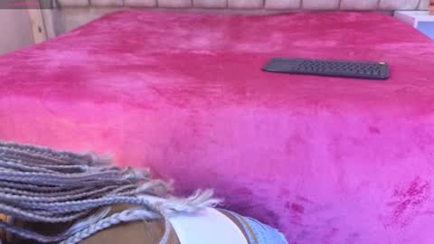 Emy online show from 12.31.24