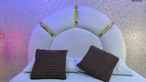 Emy  online show from 11.06.25