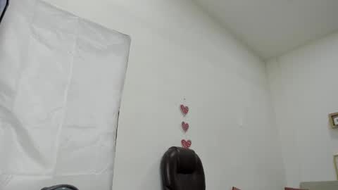 emy_rosse__ online show from 02.21.25