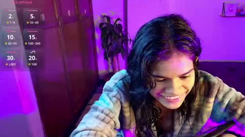 Snapshot of emycarver09 chatting on 10.26.25 emycarver09 online show from 10.26.25