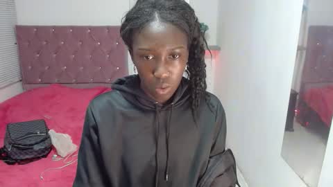 Snapshot of emyfuckpussy chatting on 10.24.25 emyfuckpussy online show from 10.24.25