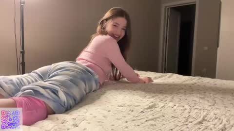 Mia online show from 02.20.25