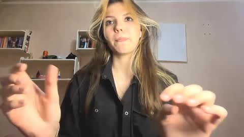 Margot online show from 04.11.26