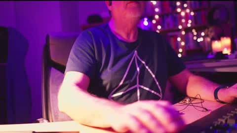 uk online show from 01.12.25