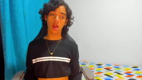 Snapshot of engel20042001 chatting on 12.19.24 engel20042001 online show from 12.19.24