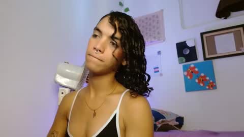 Snapshot of engel20042001 chatting on 10.07.25 engel20042001 online show from 10.07.25