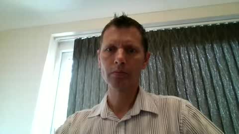 Snapshot of englishguy183 chatting on 06.12.26 EnglishGuy183 online show from 06.12.26