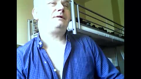 englishguysurrey online show from 12.19.24