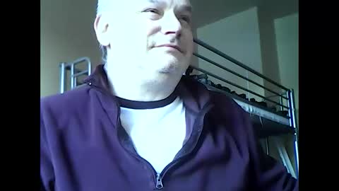 englishguysurrey online show from 01.11.25