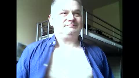 englishguysurrey online show from 01.24.25