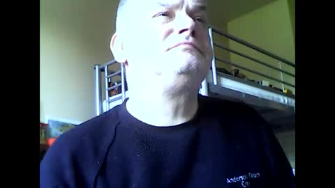englishguysurrey online show from 09.24.25