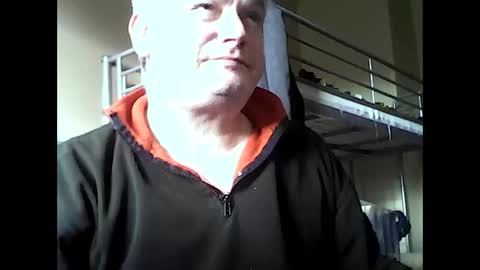 englishguysurrey online show from 10.27.25