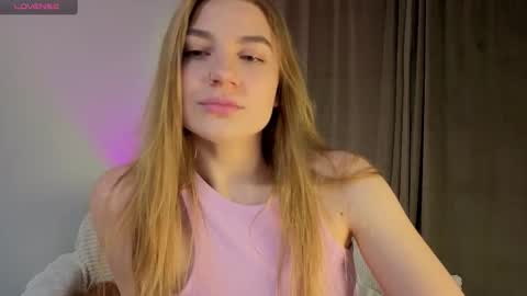 Snapshot of enjoyeverymoment_ chatting on 10.02.25 enjoyeverymoment_ online show from 10.02.25