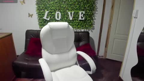 Enma clark online show from 02.19.25