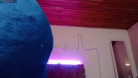 Snapshot of enma_gill chatting on 01.10.25 Enma Rojas online show from 01.10.25